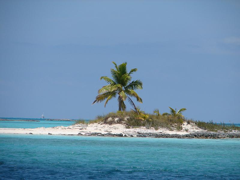 20_05_06 175.jpg - Postkarteninsel bei Normans Cay.